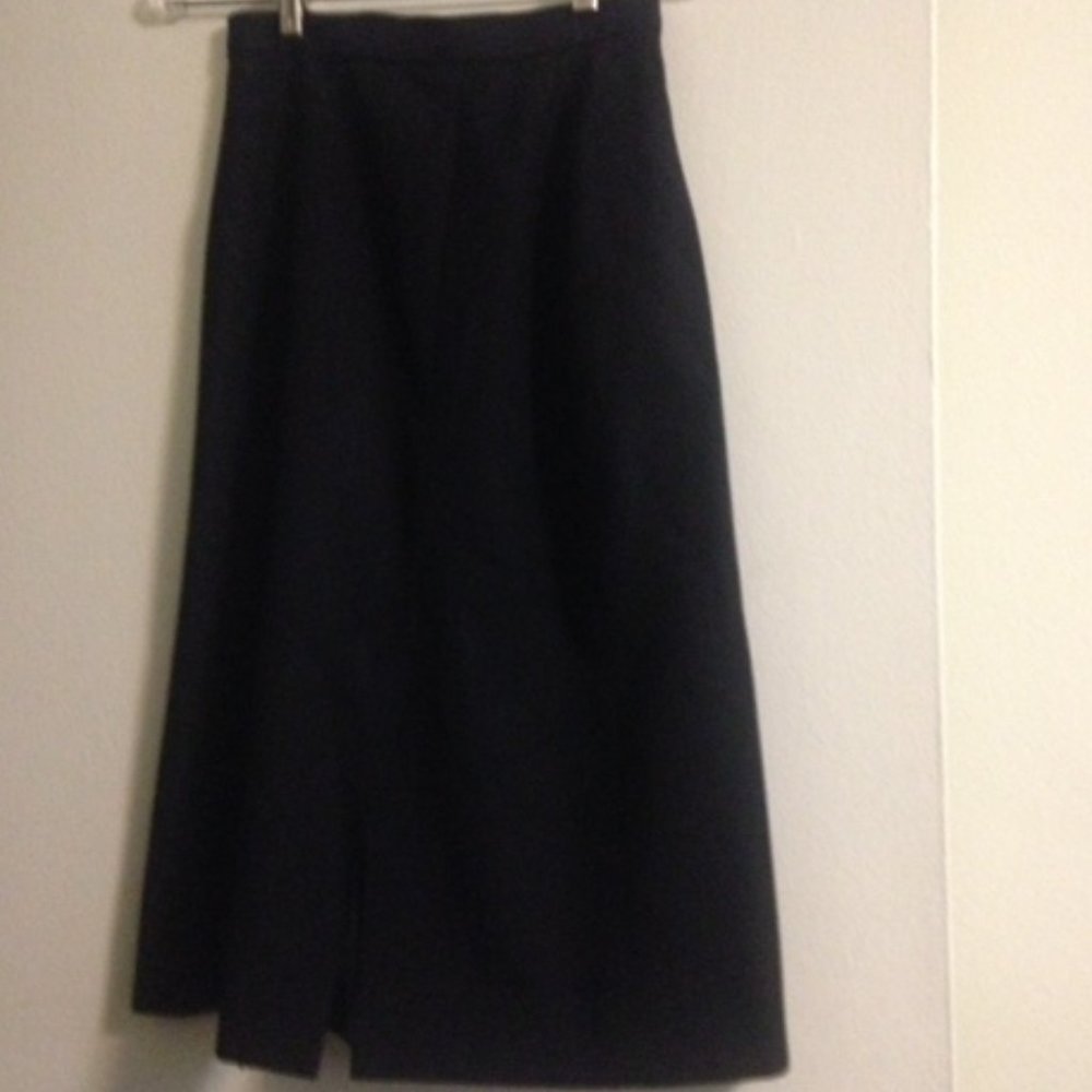 Vintage Ellen Tracy Black Wool skirt